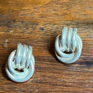 Vintage large sterling silver knot earrings 1980’s.  ❤️